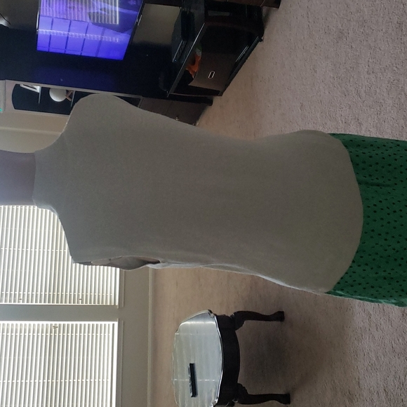 Cache M metallic silver tear drop cut outs on chest mockneck sleeveless sweater - Picture 6 of 10